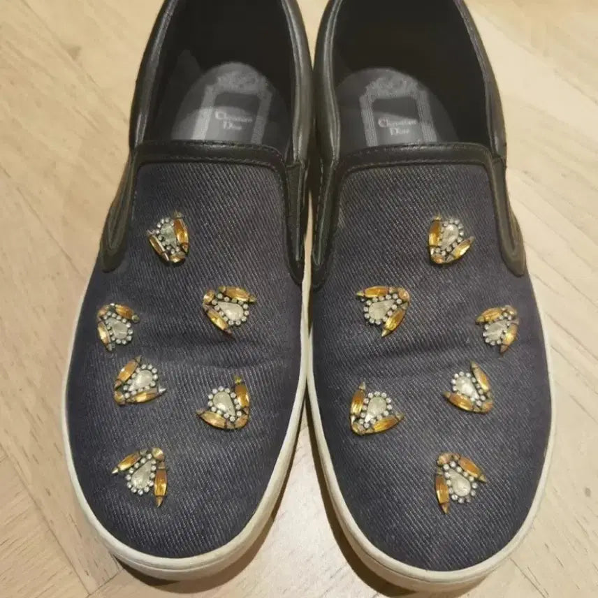 [BUNJANG] Dior Bee Denim Slip-on Sneakers / 디올 꿀벌 장식 데님 슬립온 스니커즈37정품37.5