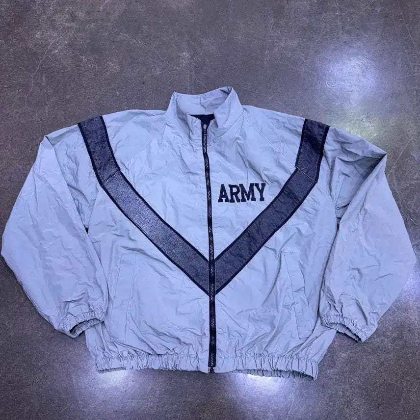 [BUNJANG] U.S. Army IPFU Windbreaker Jacket (M) / 미군 U.S ARMY IPFU 비람막이 잠퍼 자켓 M 레귤러핏
