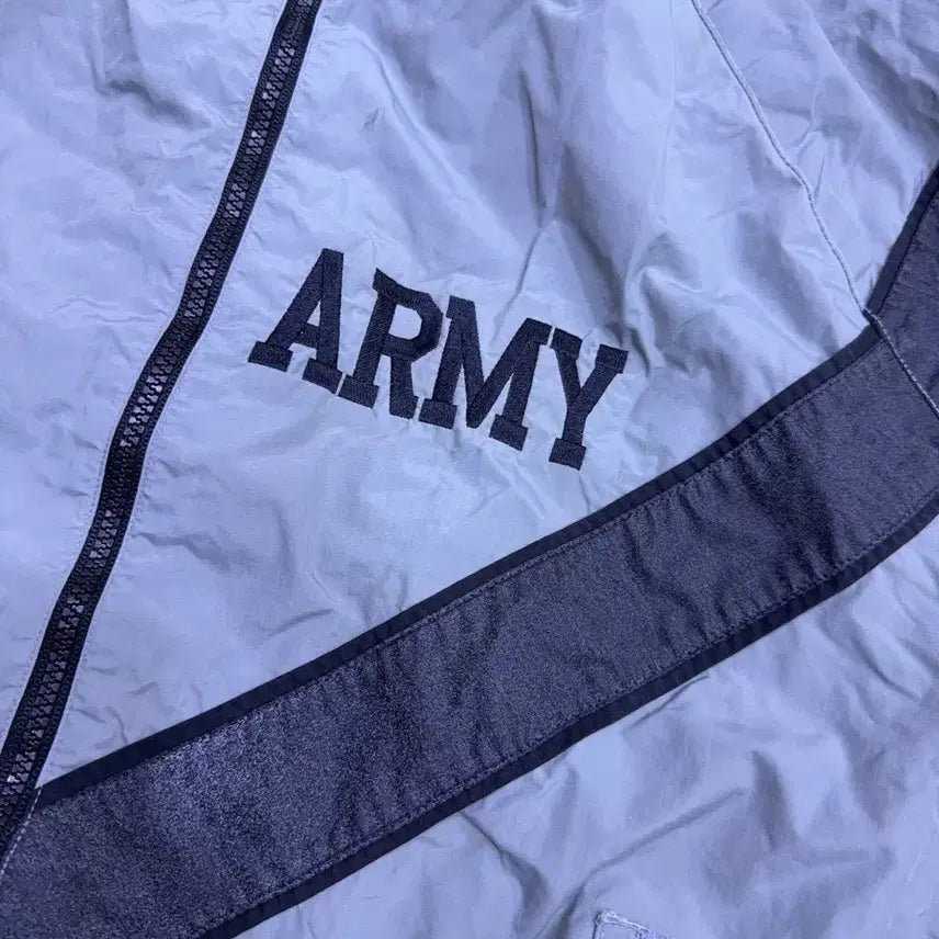 [BUNJANG] U.S. Army IPFU Windbreaker Jacket (M) / 미군 U.S ARMY IPFU 비람막이 잠퍼 자켓 M 레귤러핏