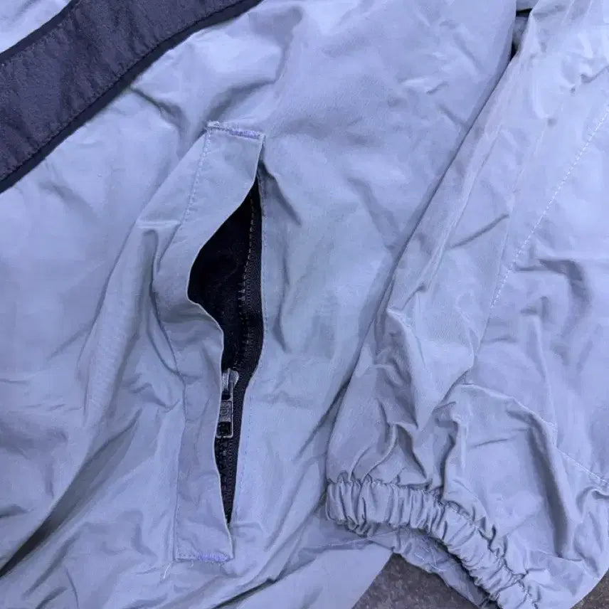[BUNJANG] U.S. Army IPFU Windbreaker Jacket (M) / 미군 U.S ARMY IPFU 비람막이 잠퍼 자켓 M 레귤러핏