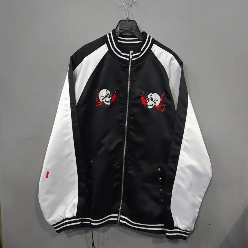 [BUNJANG] Unique Skull Embroidery Souvenir Jacket / (데미지 할인)유니크 스카잔 봄 자켓입니다.