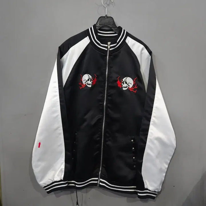 [BUNJANG] Unique Skull Embroidery Souvenir Jacket / (데미지 할인)유니크 스카잔 봄 자켓입니다.