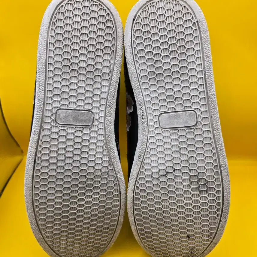 [BUNJANG] Uterque Embroidered Sneakers / 우테르케 자수 스니커즈 38(245)