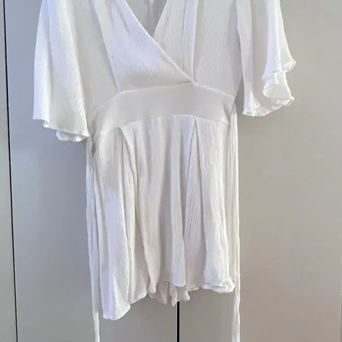 [BUNJANG] Vintage White Wrap Jumpsuit / 빈티지화이트점프수트