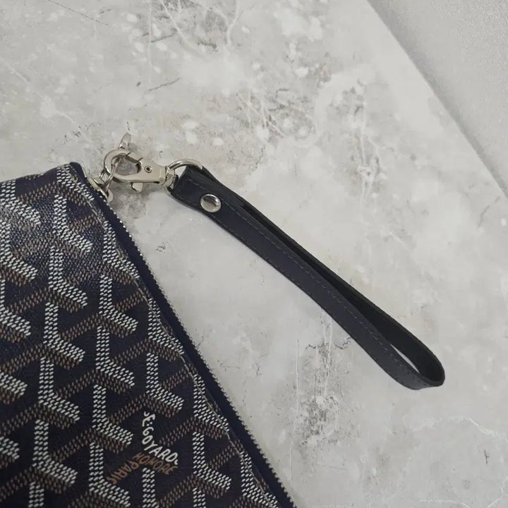 [BUNJANG] Goyard Blue Marine Clutch Bag GM / 고야드 블루 마린 클러치백 GM 판매