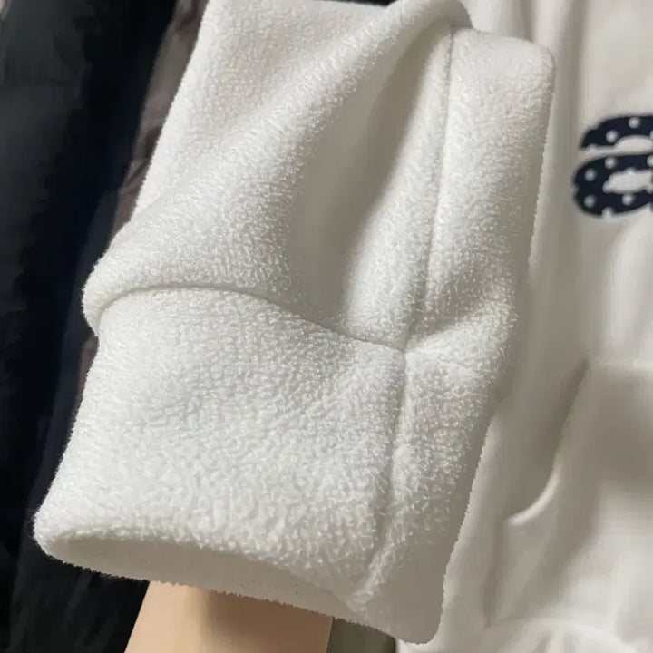 [BUNJANG] aeae Fleece Hoodie (White) / aeae 후드티