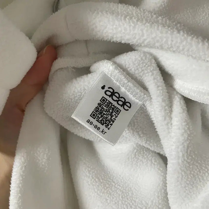 [BUNJANG] aeae Fleece Hoodie (White) / aeae 후드티