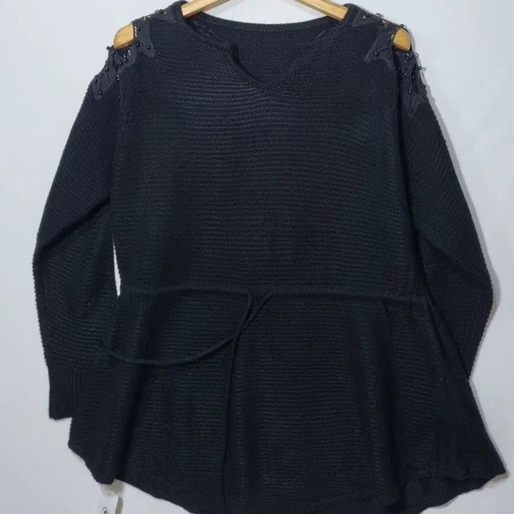 [BUNJANG] Black V-Neck Knit Sweater / 새상품) ~88) 블랙 브이넥 니트