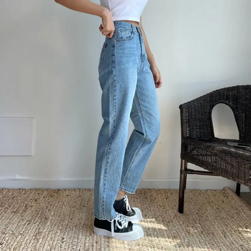 [BUNJANG] Denim Straight Jeans / 연청 데님 일자청바지