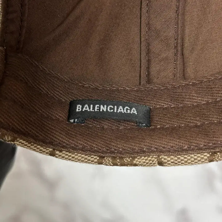 [BUNJANG] Balenciaga x Gucci Hacker Project Ball Cap / [L] 발렌시아가 x 구찌 해커 프로젝트 볼캡 모자