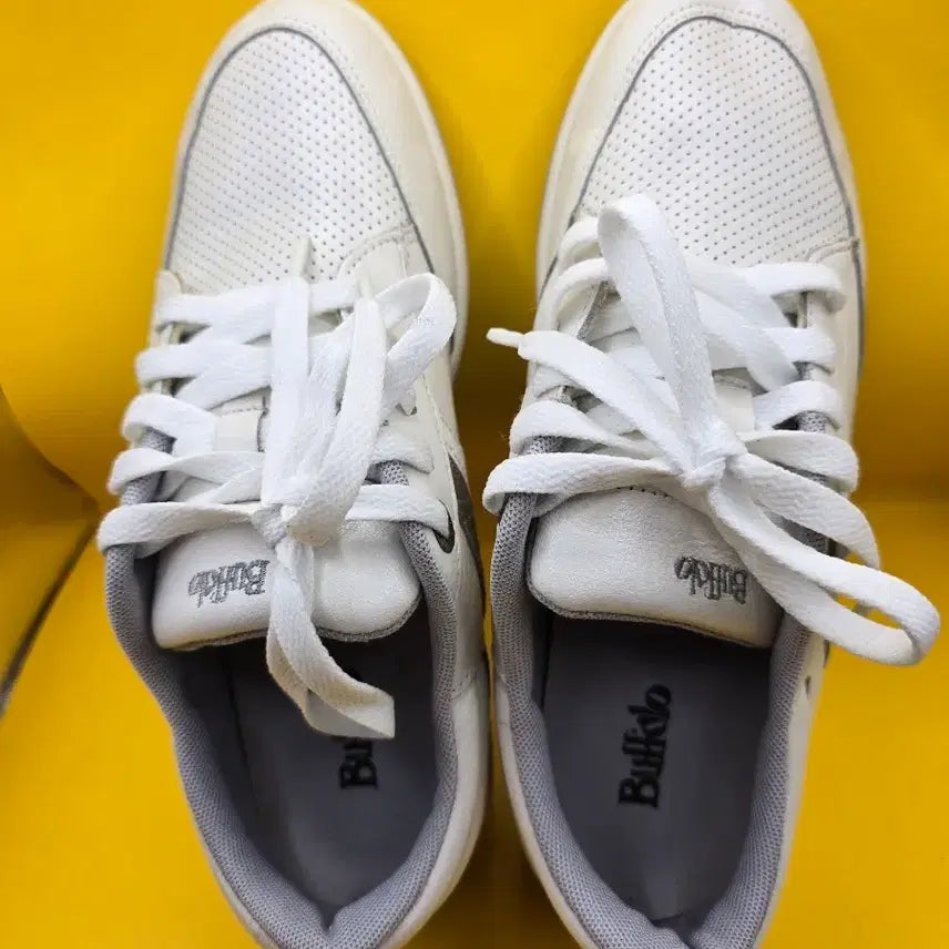 [BUNJANG] Buffalo Leather Sneakers / 버팔로 남성 가죽 운동화 250 / 굽 약 3cm
