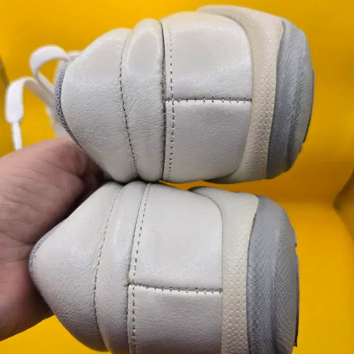 [BUNJANG] Buffalo Leather Sneakers / 버팔로 남성 가죽 운동화 250 / 굽 약 3cm
