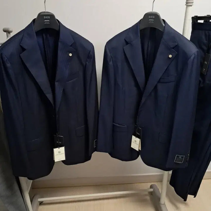 [BUNJANG] SIEG Kiton Carlo Barbera Suit / [SIEG] 지이크 키톤 까를로바베라 원단 수트
