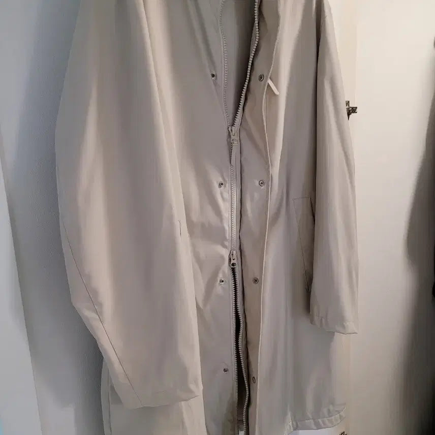 [BUNJANG] ZARA Rubberized Fleece Parka / XL 비 오는 날 찬 바람 부는 날에는 자라 러버 코팅 믹스 클리스 파카