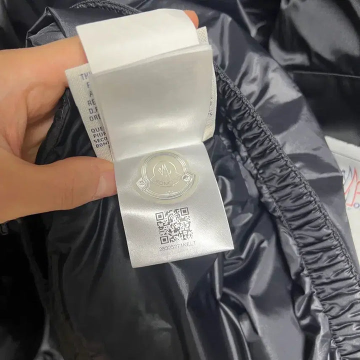 [BUNJANG] Moncler Padded Jacket Size 1 (M) / 몽클레어 패딩 1사이즈 95(m)
