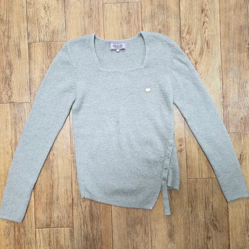 [BUNJANG] Rolarola Button Knit Sweater / 로라로라(rolarola) 버튼니트 55-66 새상품