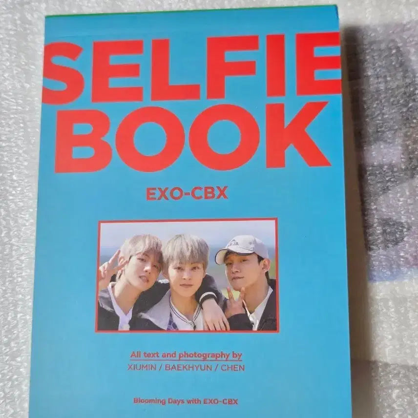 [BUNJANG] EXO-CBX Selfie Book / 첸백시 셀피북