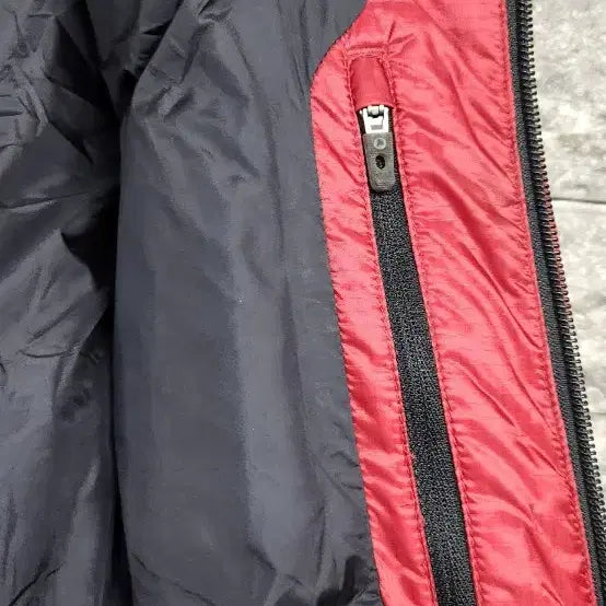 [SOLD OUT] 마모트 레드/블랙 구스경량 패딩 조끼90
