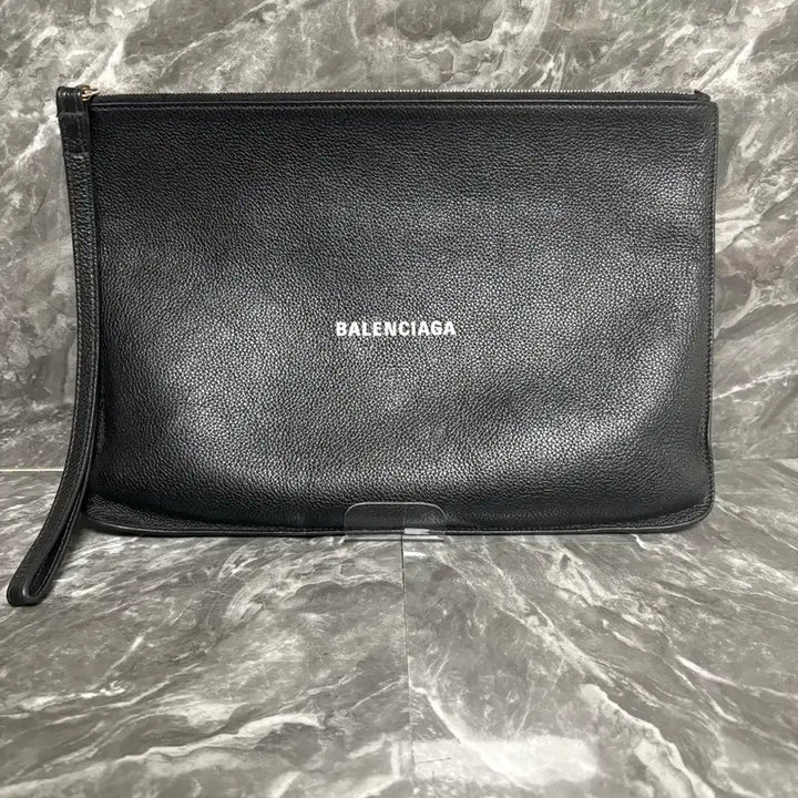 [SOLD OUT] 발렌시아가 로고 레더 가죽 클러치