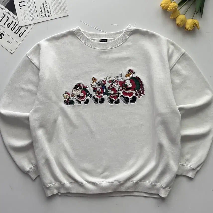 [BUNJANG] Warner Bros. Looney Tunes Christmas Vintage Sweatshirt / 워너브라더스 루니툰 크리스마스 빈티지 맨투맨