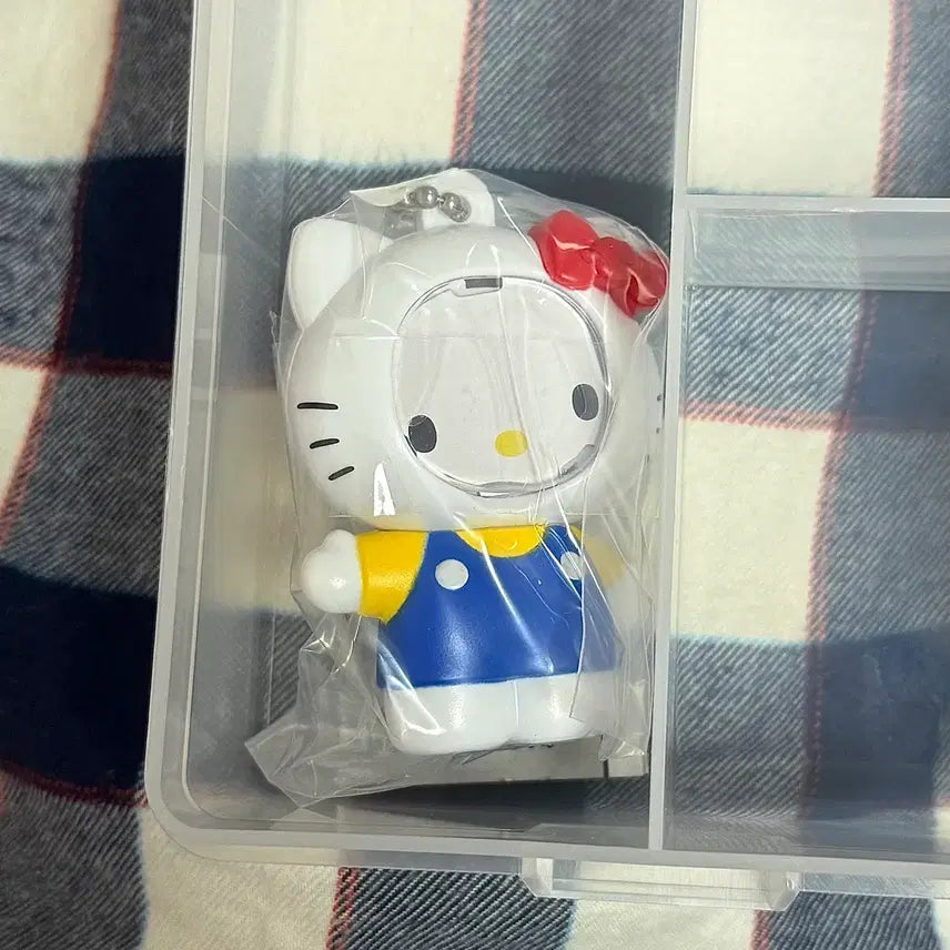 [SOLD OUT] 산리오 포토프레임 헬로키티 키티 가챠 키링