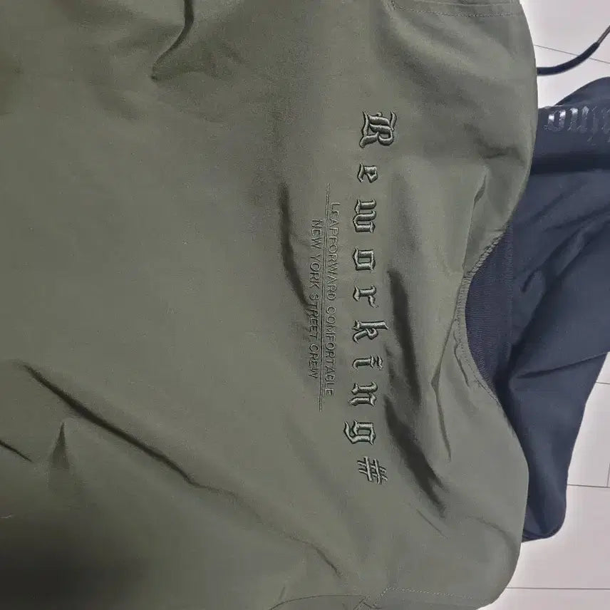 [BUNJANG] URBAN CREW Hooded Flight Bomber Jacket / URBAN CREW 후드 항공 점퍼 카키