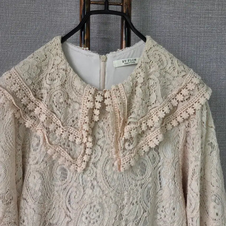 [BUNJANG] Alllace Big Collar Volume Sleeve Maxi Dress / 올레이스 빅카라 볼륨소매 풍성맥시원피스