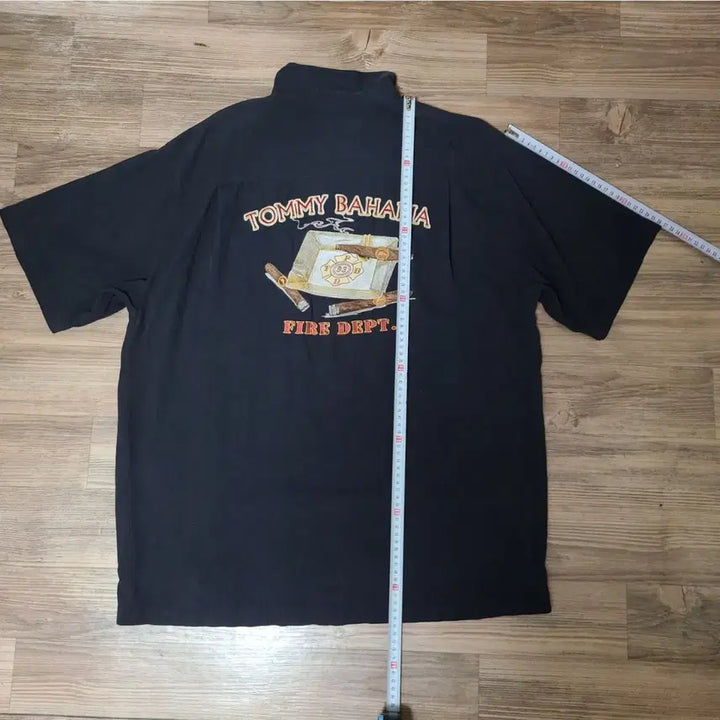 [SOLD OUT] 90s 93년 토미 바하마 빈티지 실크 오버핏 블랙 반팔 셔츠