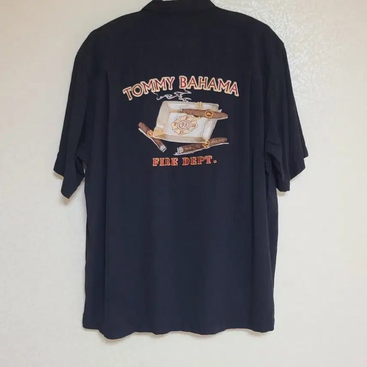 [SOLD OUT] 90s 93년 토미 바하마 빈티지 실크 오버핏 블랙 반팔 셔츠