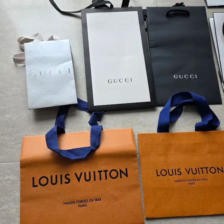 [BUNJANG] Louis Vuitton, Gucci, Chanel Shopping Bag Bundle Set (Small) / 루이비통/구찌/샤넬 쇼핑백 일괄