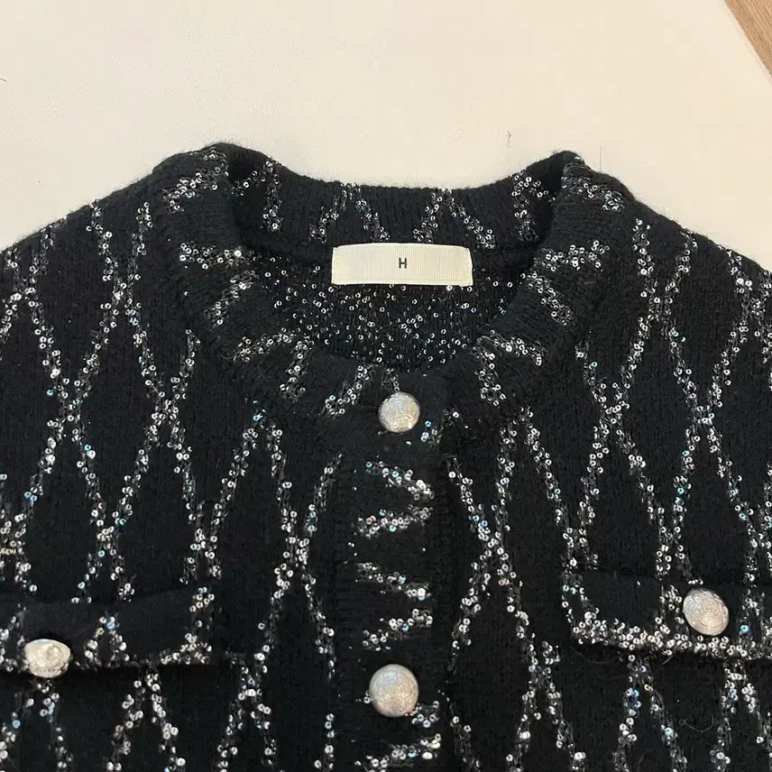 [BUNJANG] Black Pearl Tweed Sequin Cardigan Jacket / 블랙 펄 트위드 가디건 자켓 66