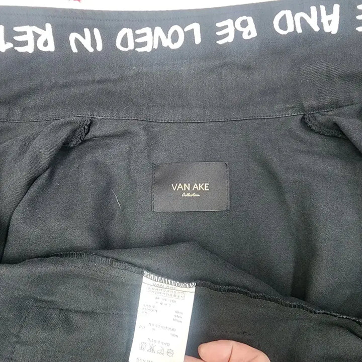 [BUNJANG] VAN AKE Lettering Black Jacket / 반 에이크 VAN AKE  레터링 블랙  자켓 free