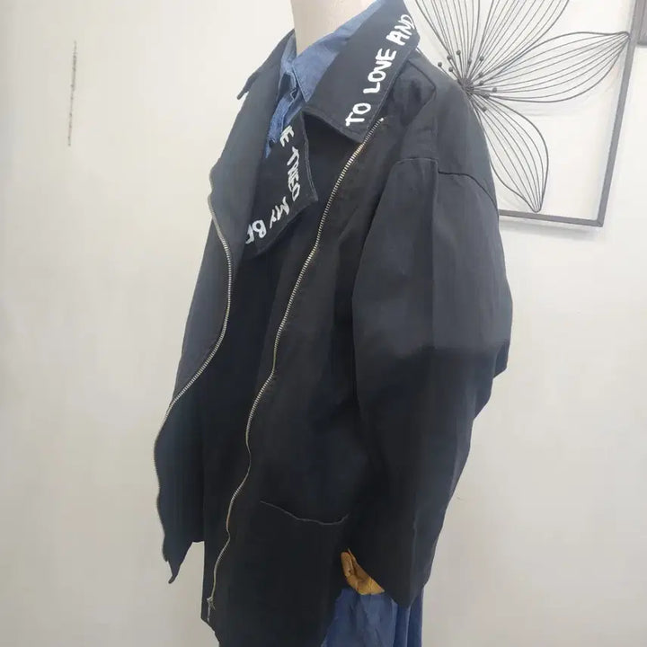 [BUNJANG] VAN AKE Lettering Black Jacket / 반 에이크 VAN AKE  레터링 블랙  자켓 free