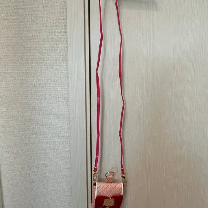 [BUNJANG] Hello Kitty Elegant Ribbon Gadget Case / 빈티지 헬로키티 엘레강트 리본 가젯 케이스