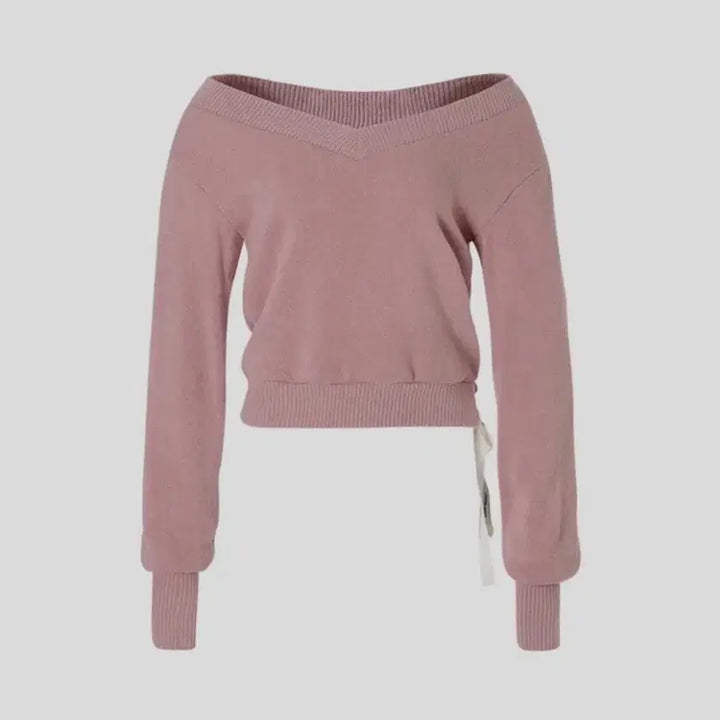 [BUNJANG] Crank Off-Shoulder V-Neck Ribbon Warmer Knit / 크랭크 오프숄더 브이넥 리본 워머 니트