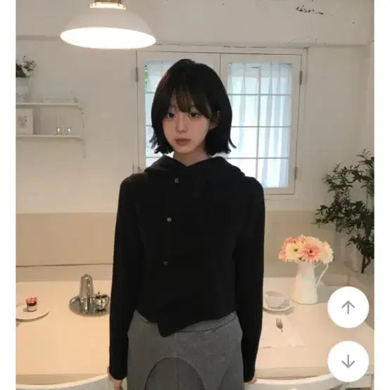 [BUNJANG] Black Crop Hoodie / 블랙 크롭 후디
