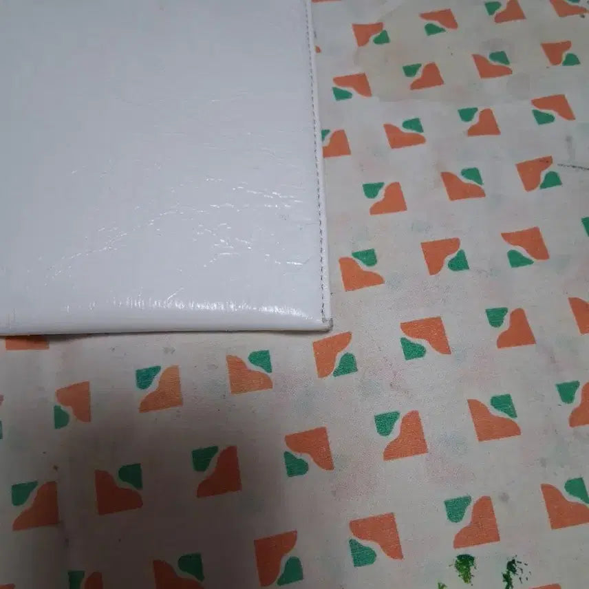 [BUNJANG] MM6 Maison Margiela White Leather Clutch Bag / MM6-미사용-메종 마르지엘라 화이트 클러치 백