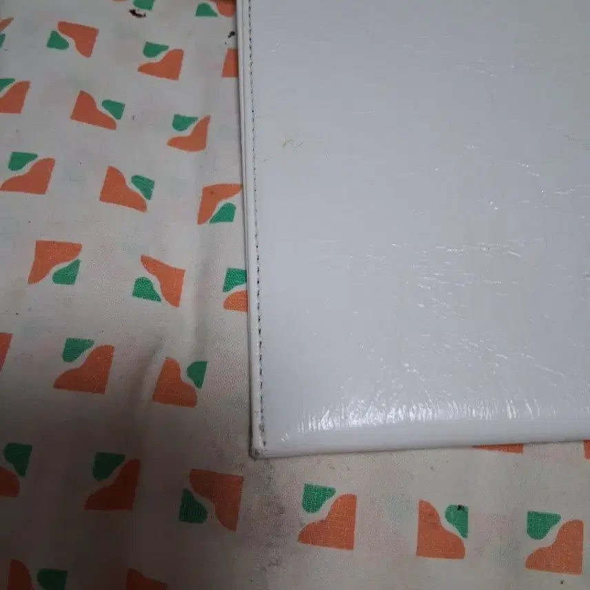 [BUNJANG] MM6 Maison Margiela White Leather Clutch Bag / MM6-미사용-메종 마르지엘라 화이트 클러치 백