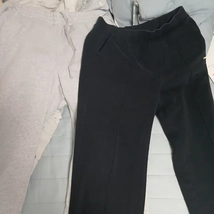 [BUNJANG] Descente Training Pants Set / 데상트 트레이닝 바지 회색/검정 세트