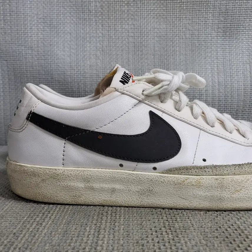 [BUNJANG] Nike Blazer Low Sneakers (280) / 나이키 블레이저 로우 스니커즈 280