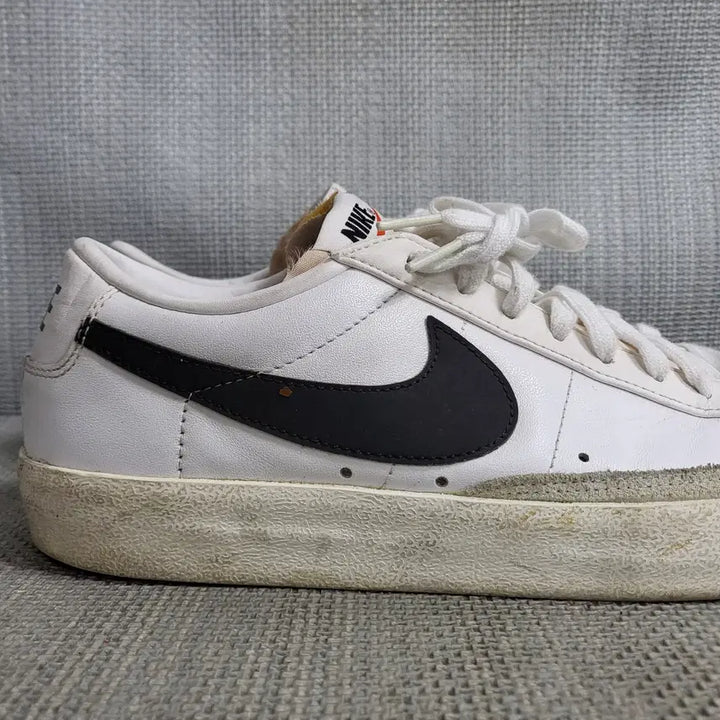 [BUNJANG] Nike Blazer Low Sneakers (280) / 나이키 블레이저 로우 스니커즈 280