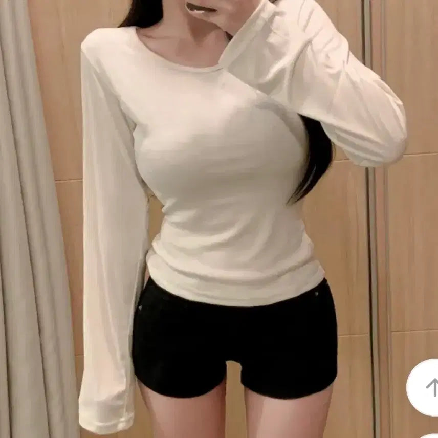 [BUNJANG] Avely White Long Sleeve Top / 교신0)화이트 긴팔 티셔츠 팔뚝살 커버 롱슬리브 에이블리