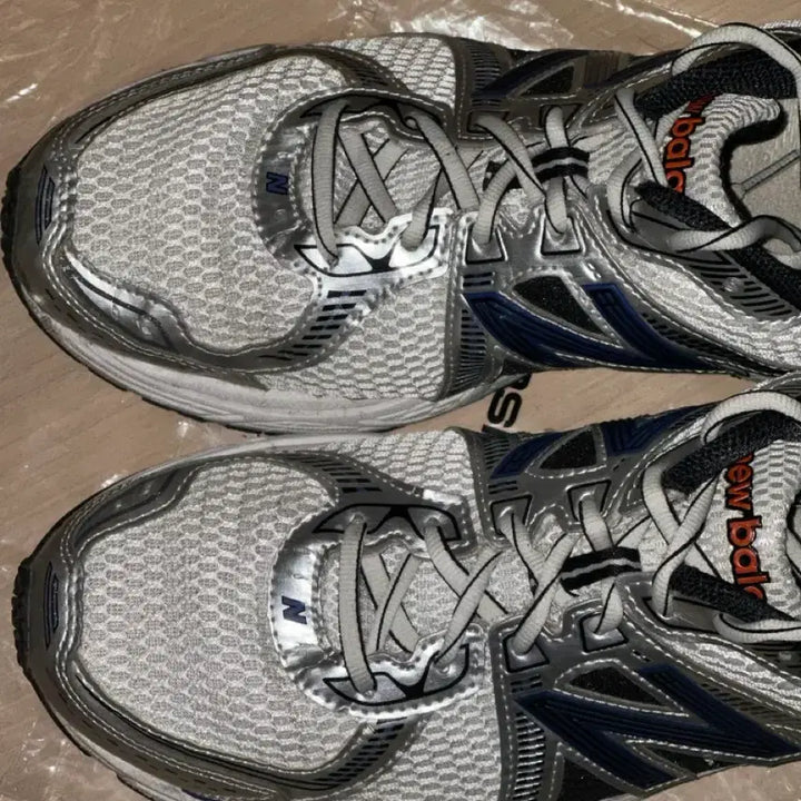 [SOLD OUT] 뉴발란스 860v2 메탈릭 실버 285 판매