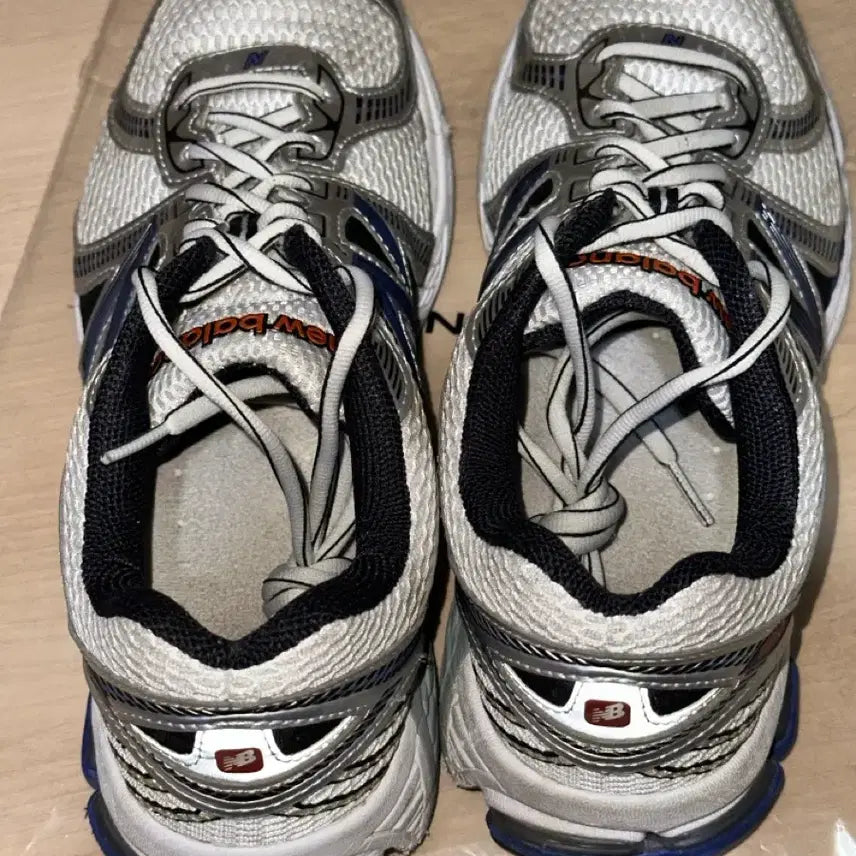 [SOLD OUT] 뉴발란스 860v2 메탈릭 실버 285 판매