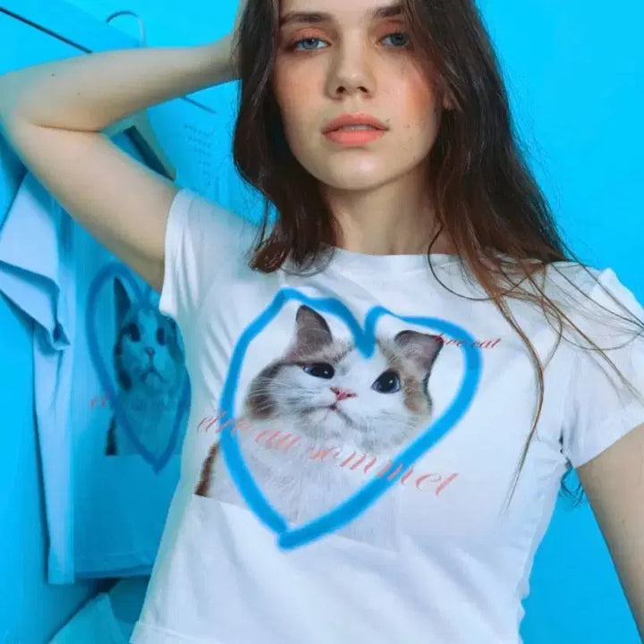 [BUNJANG] Ethosome Heart Cat Face Cropped Half T-shirt / 에트오소메 하트 캣 페이스 하프 티셔츠 여성 크롭 반팔 화이트