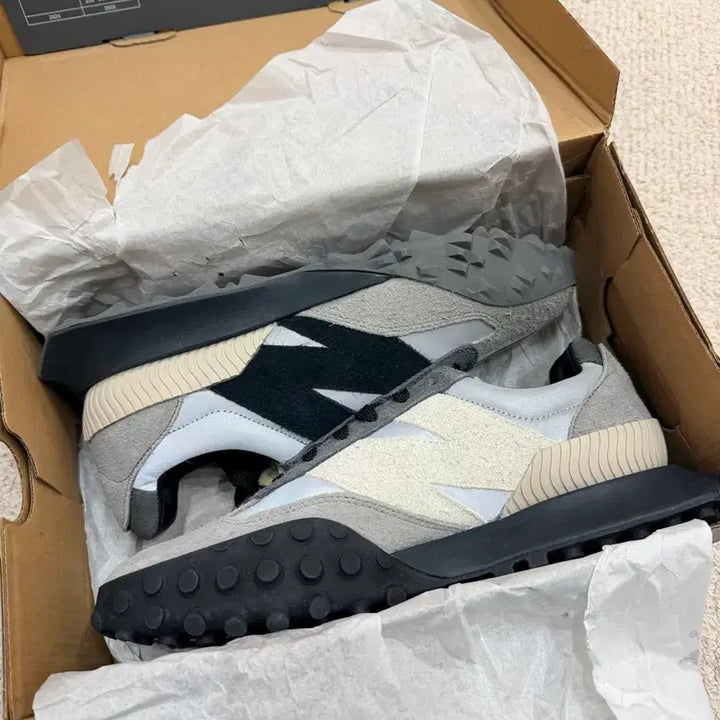 [SOLD OUT] 뉴발란스 XC72 캐슬락 그레이 275 새상품