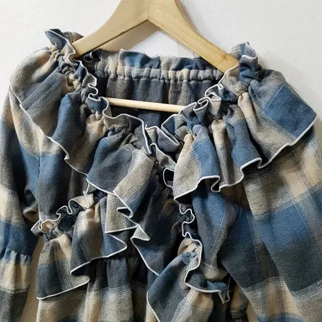 [BUNJANG] Hok Shirring Crop Blouse / Hok 셔링 크롭 블라우스