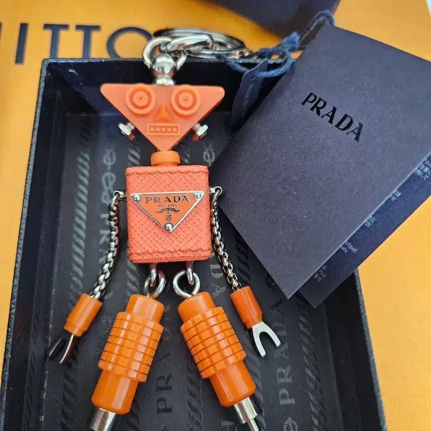 [BUNJANG] Prada Robot Keychain / 정품>>프라다 로봇 키링