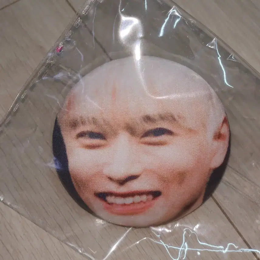 [BUNJANG] NCT 127 Jaehyun Malrang Badge / 엔시티127 재현 말랑 뱃지