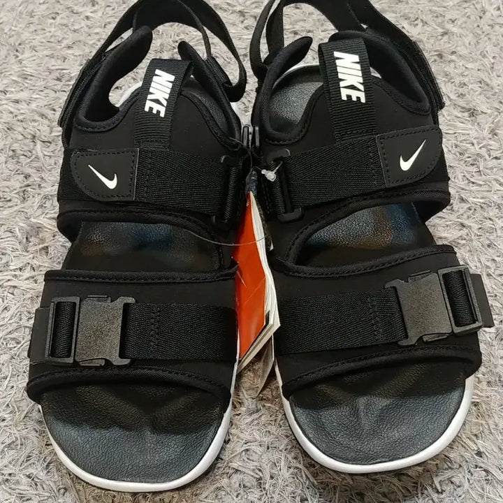 [BUNJANG] Nike Canyon Sandals (New) 250 / 나이키 캐년 샌들 (새상품) 250